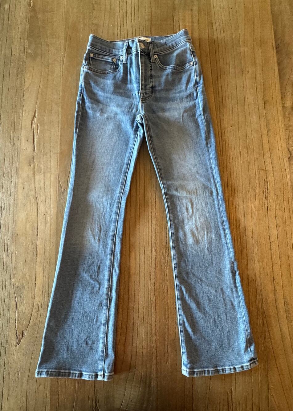 Madewell Mid-Rise Kick Out Jeans - Size 24